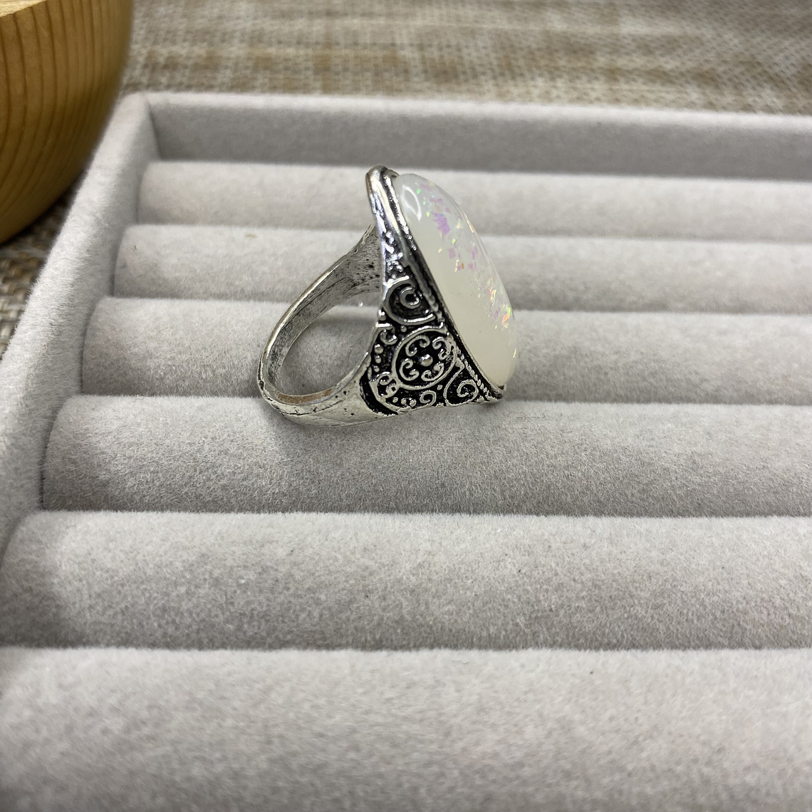 Anillo piedra artificial 3