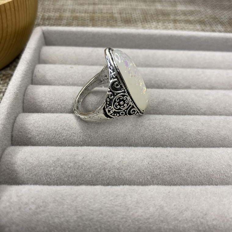 Anillo piedra artificial 3