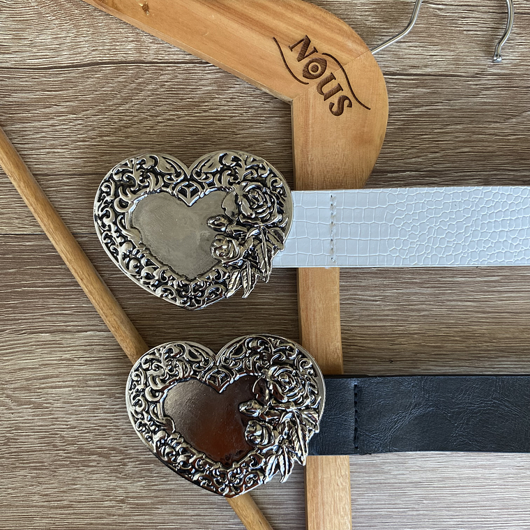 Hebilla corazón opaco 1