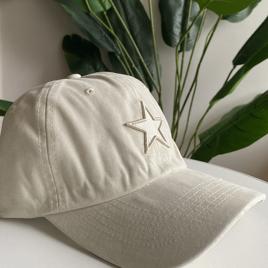 Gorra Estrella Crema 1