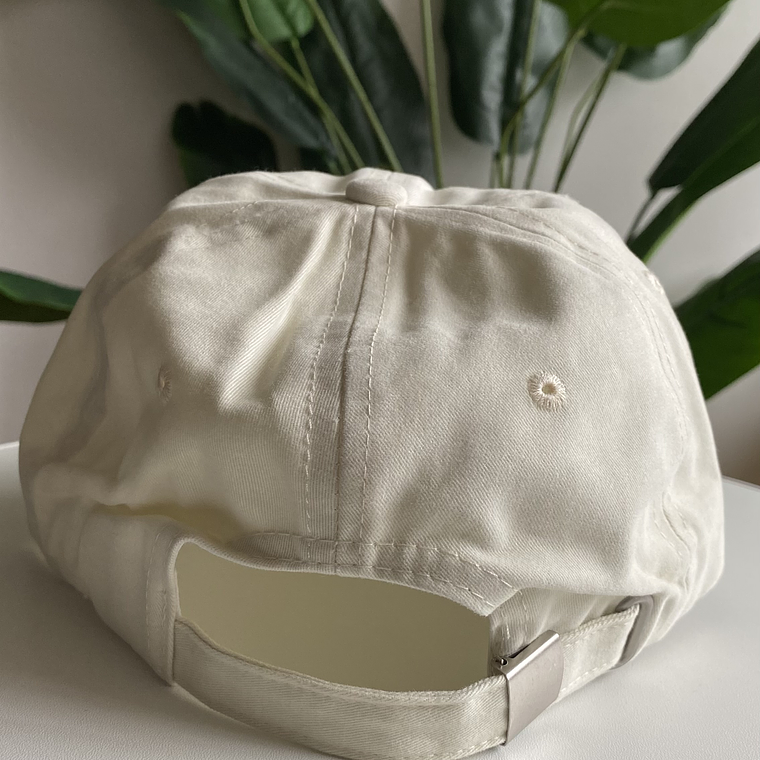 Gorra Estrella Crema 3