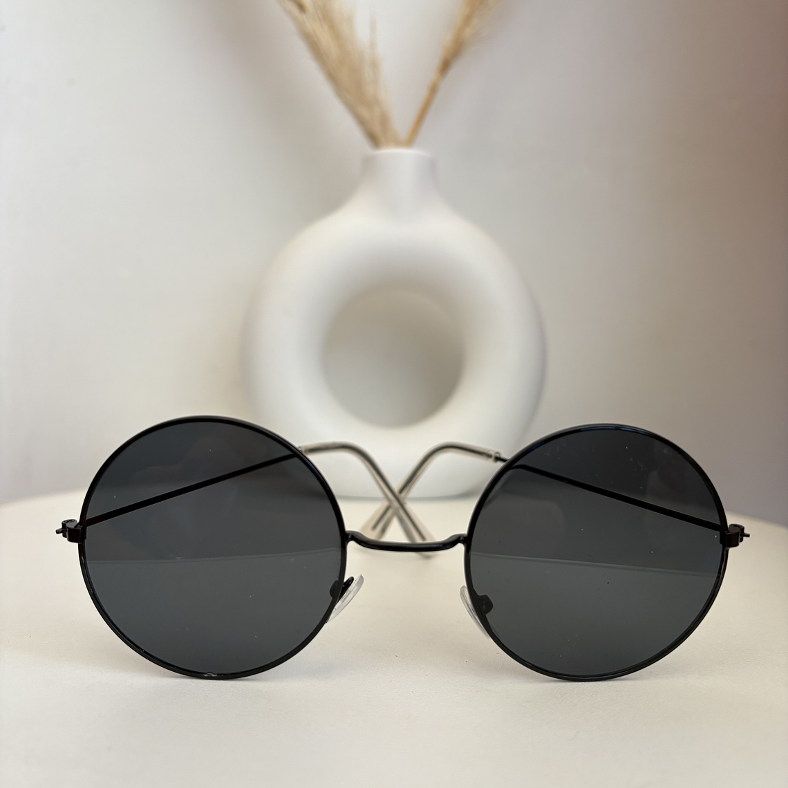 Modelo Retro Black 2