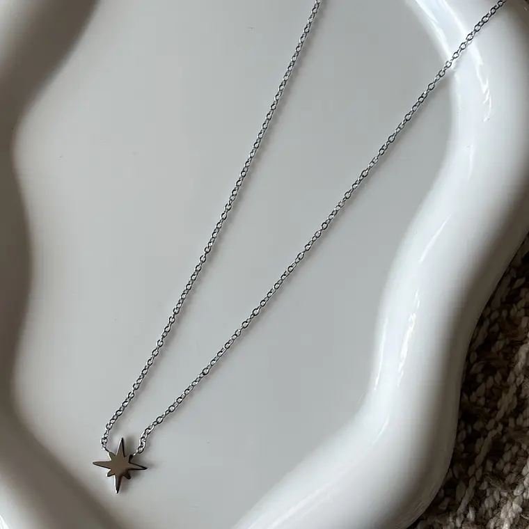 Collar estrella fina 2