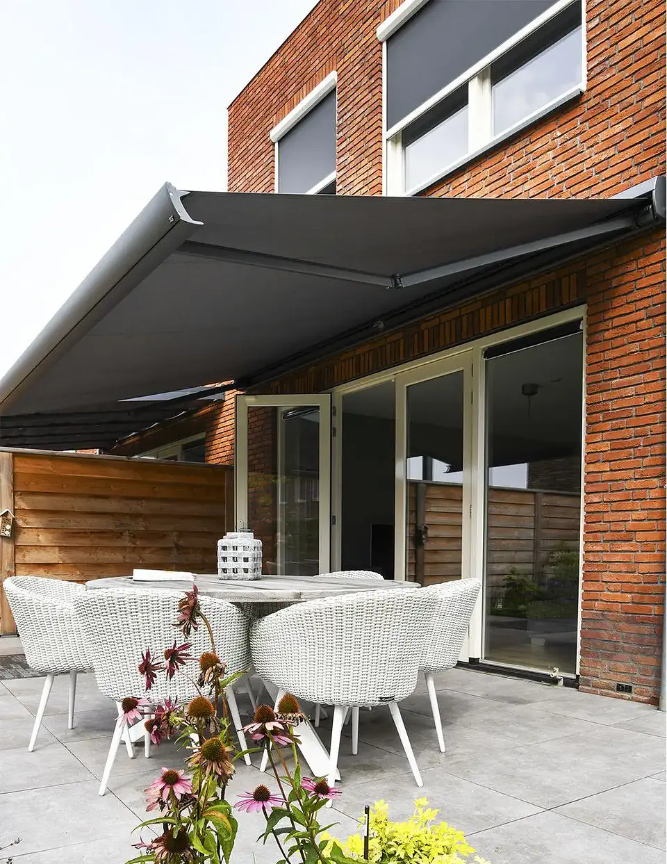 DN Electric Retract Heavy Duty Awning Outdoor 6m Wall Mounted Garage Retractable Sun Shade Motorized Full Cassette Awning 1
