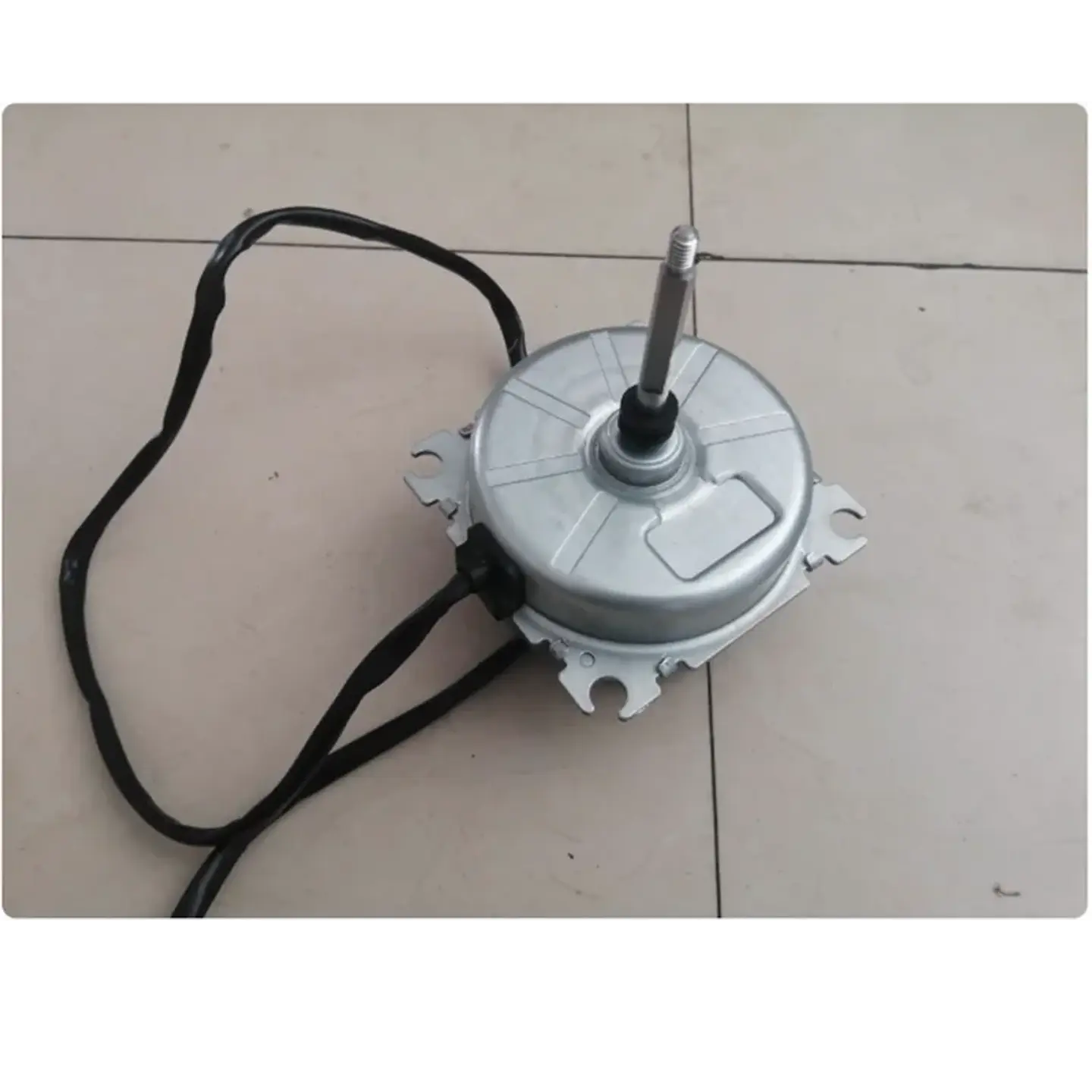12V/24V/36V/48V/60V/72V/220V Wind Generator 200W Hydraulic Power Low-Speed Wind Turbine Three-Phase Brushless AC Wind Generator 1