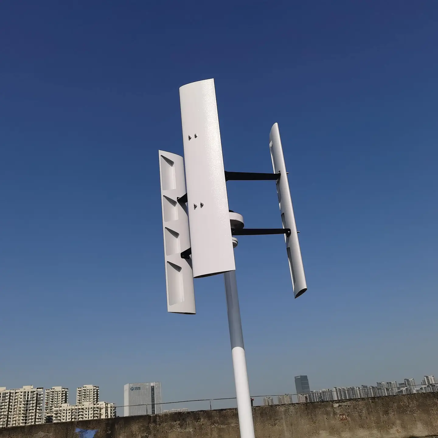 20kw Vertical 250 RPM Wind Generator 24V 48V 96V 120V 3 Phase 50HZ 3 Blades No Noise Home Use Wind Turbine 6