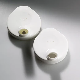 Copo Ergonómico com Tampa H5725