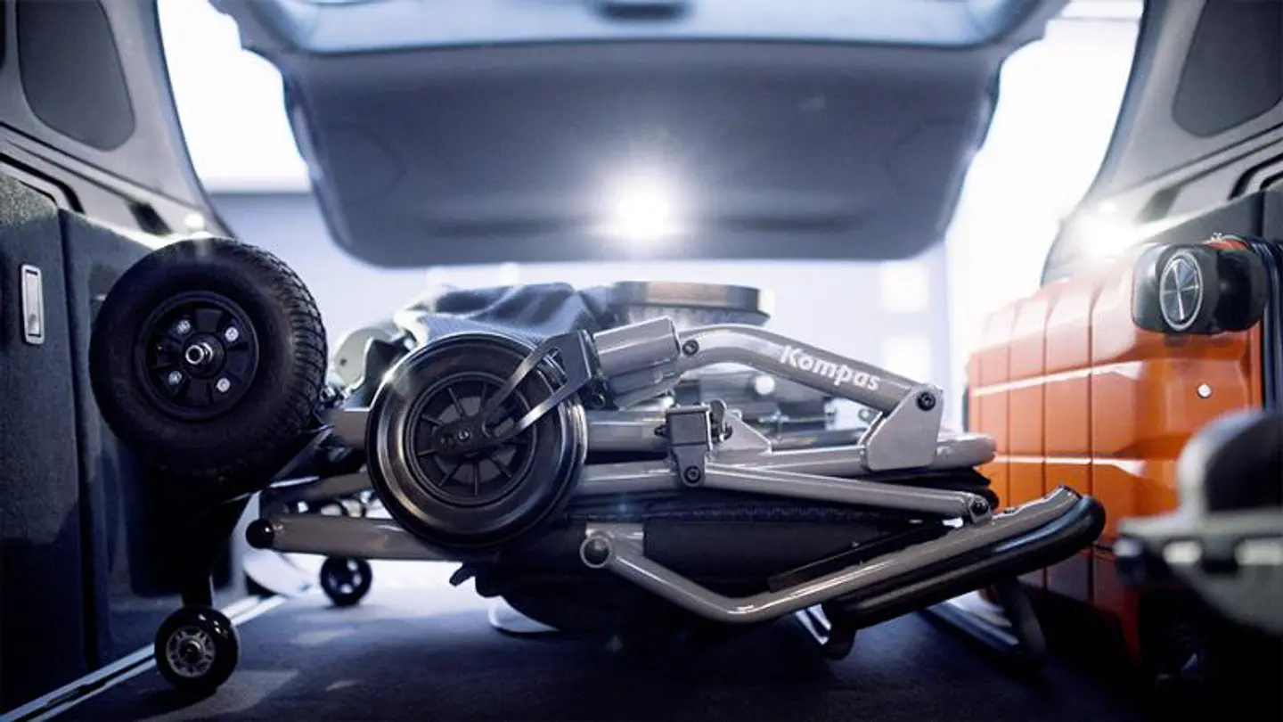 Cadeira de rodas elétrica compacta KOMPAS da INVACARE 5