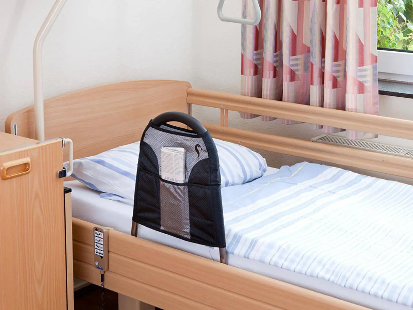 Corrimão dobrável ideal para viagens  2