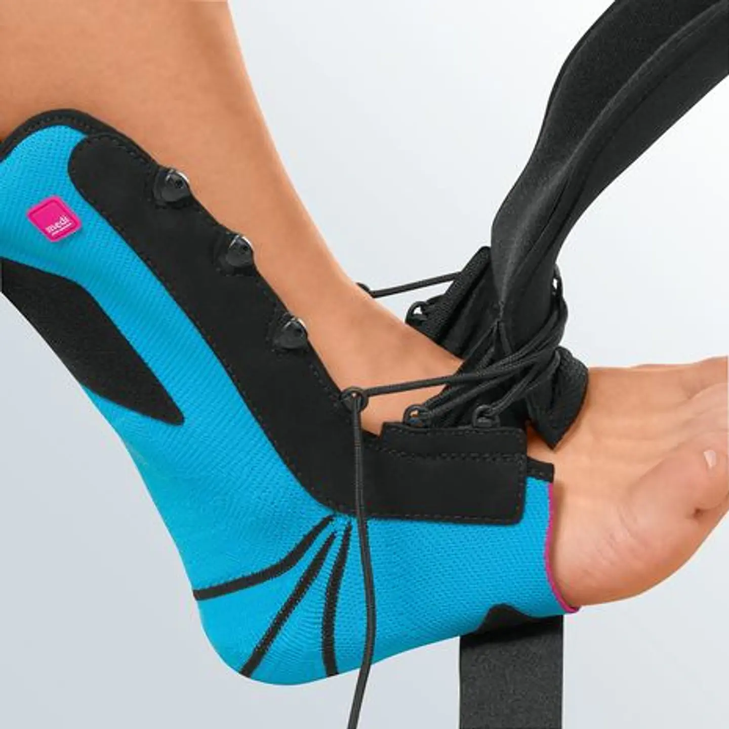 Ortótese modular tornozelo - Medi Levamed® Stabili-tri® 4