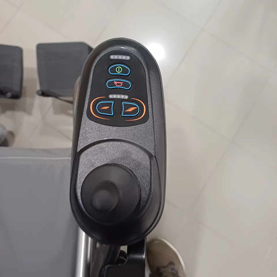Cadeira de Rodas Elétrica MONZA 4