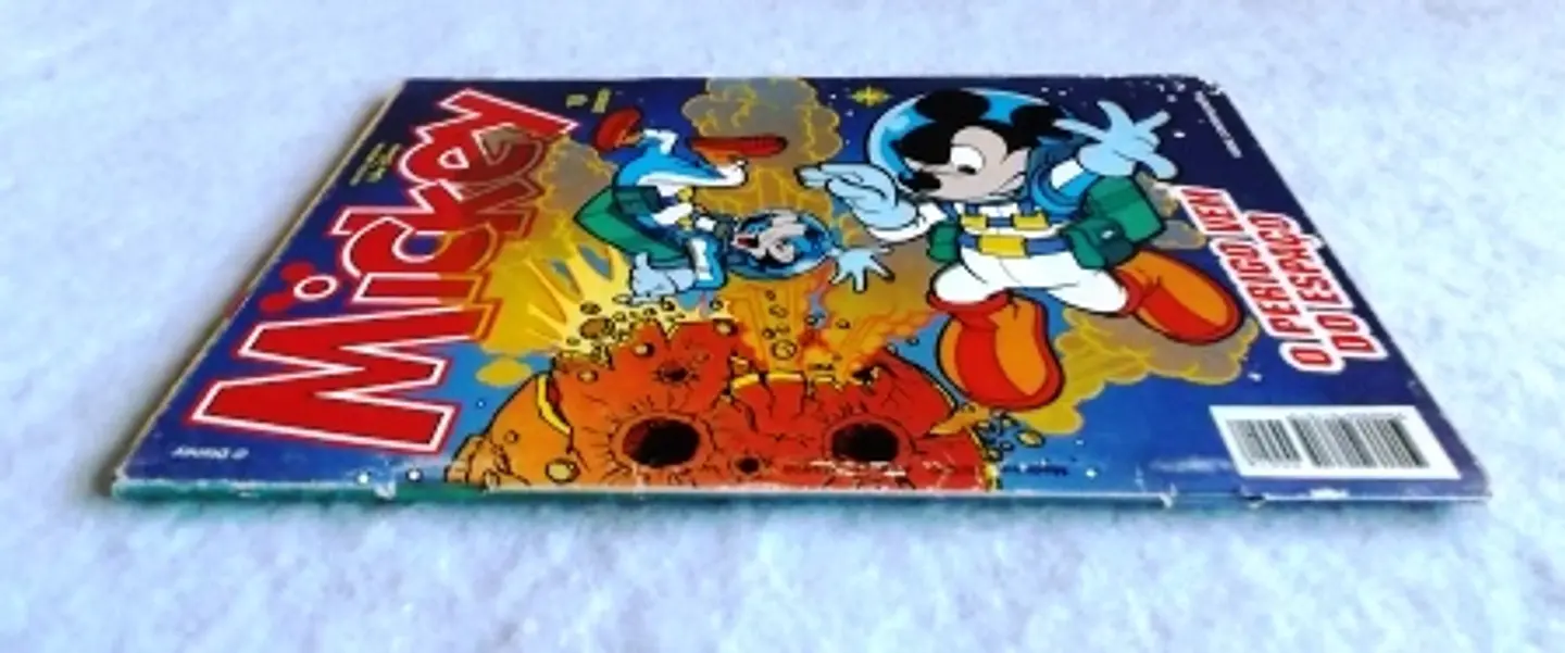 Mickey 18 3