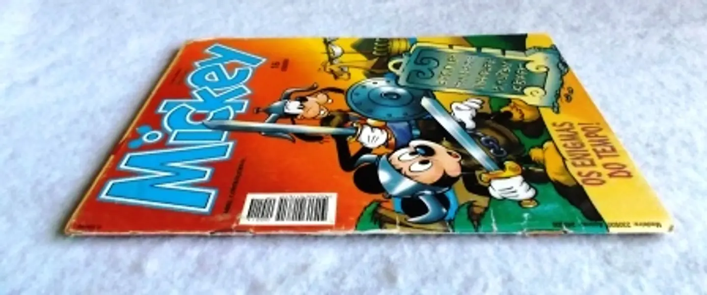 Mickey 16 3