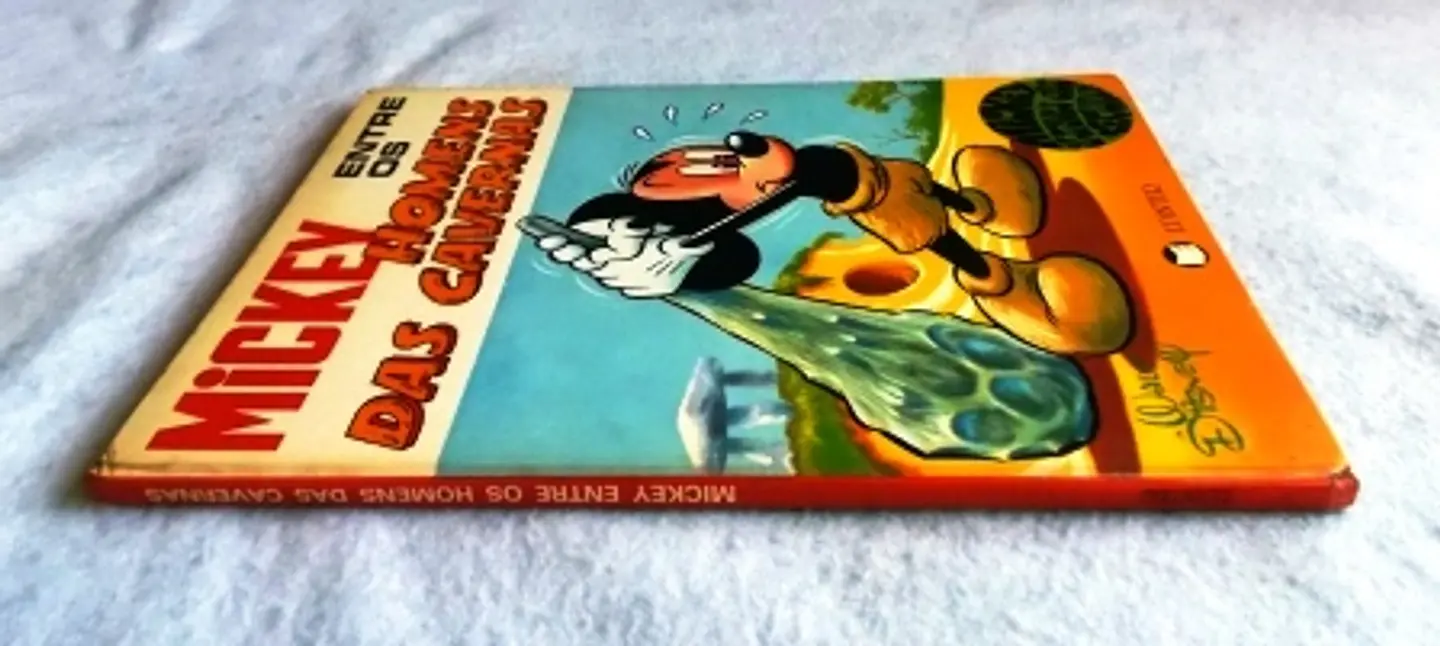 Mickey entre os homens das cavernas 3