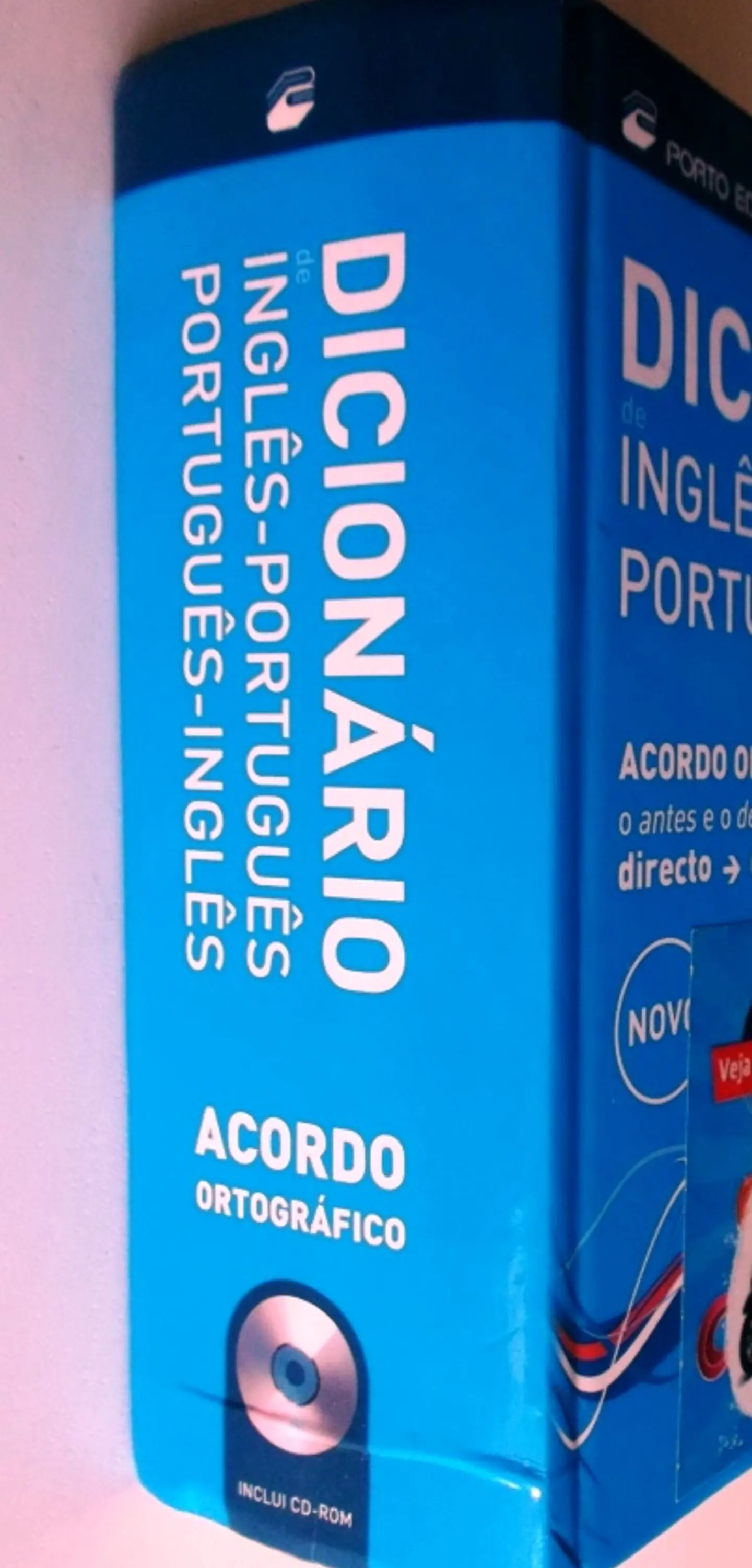 Dicionário Académico Inglês/Português - Português/Inglês : Acordo Ortográfico 3