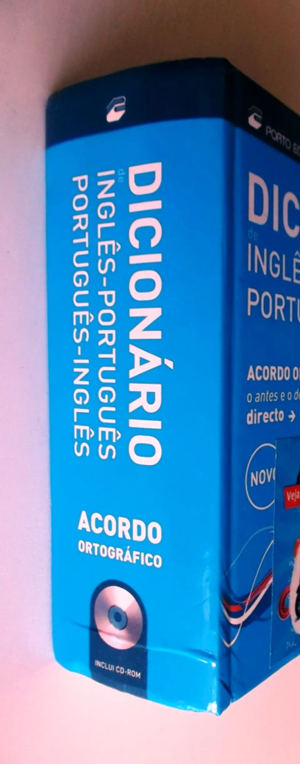 Dicionário Académico Inglês/Português - Português/Inglês : Acordo Ortográfico 3