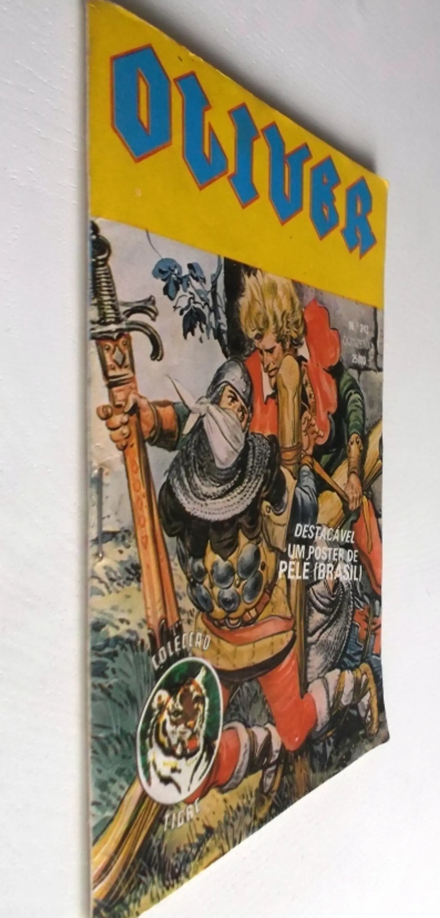 Colecção Tigre 243 | Oliver - Com poster  3