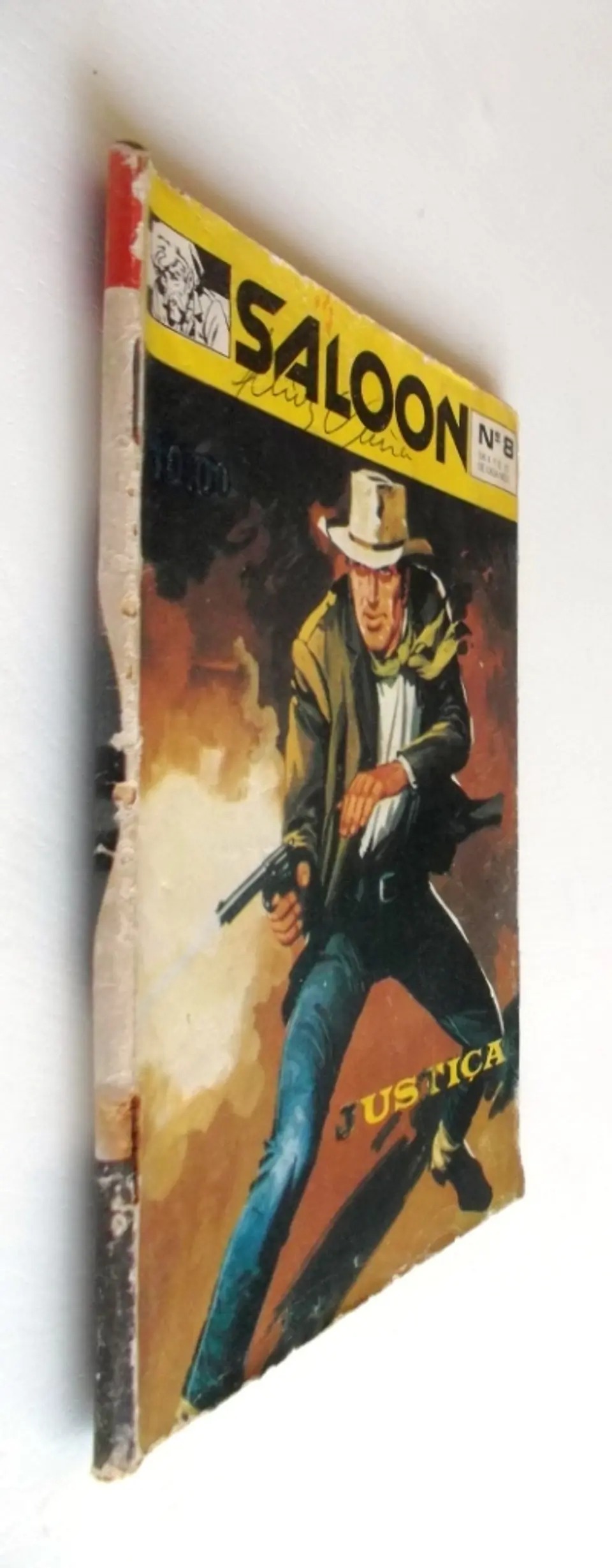 Saloon 8 3
