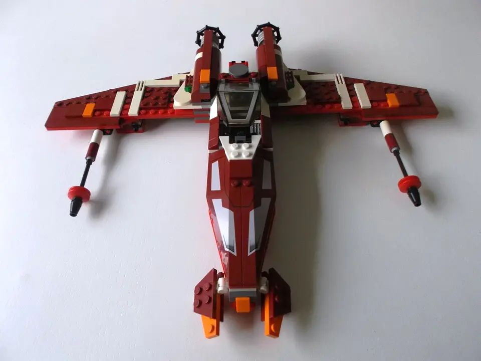 9497 - Republic Striker-class Starfighter 2