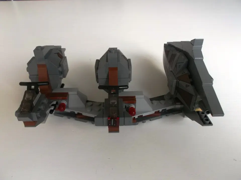 7957 - Sith Nightspeeder 5