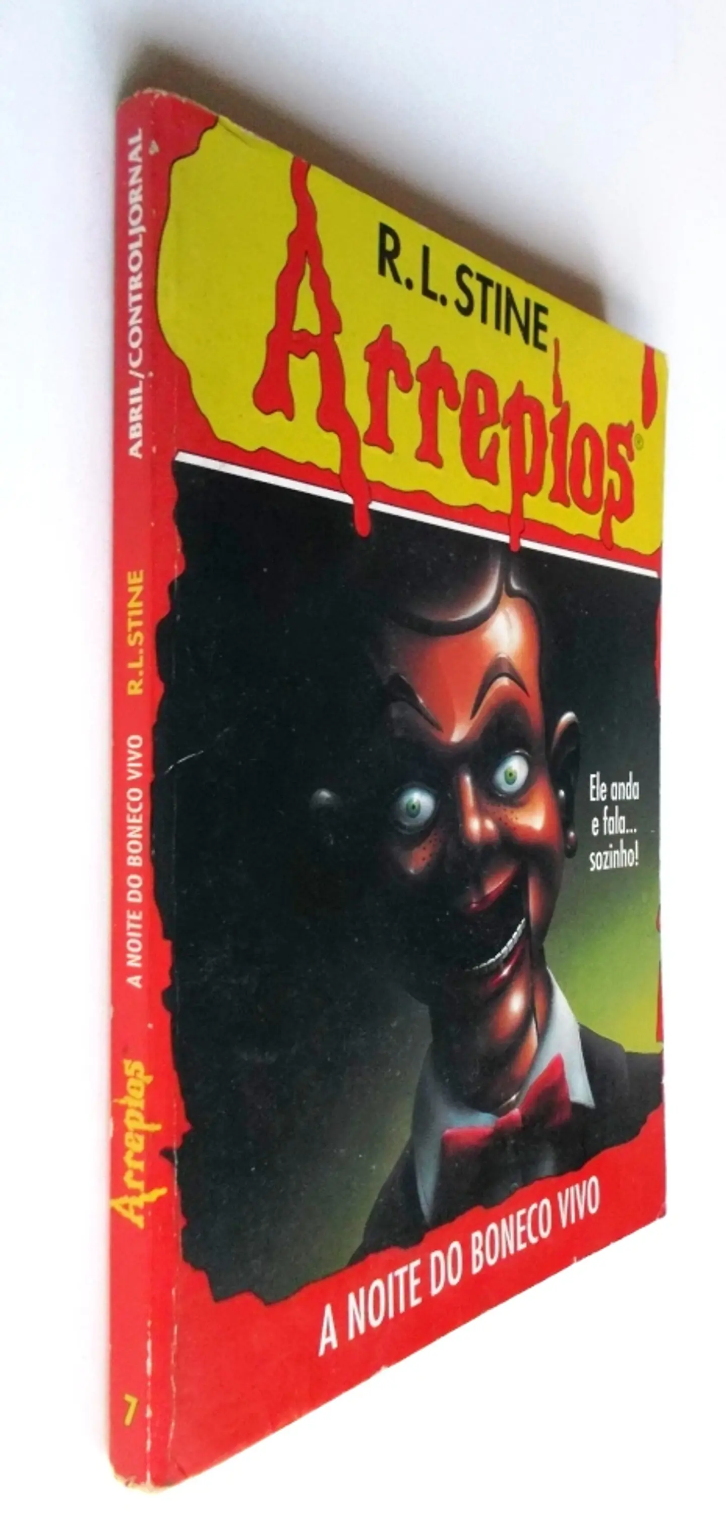 Arrepios 7 - A Noite do Boneco Vivo - R. L. Stine 3