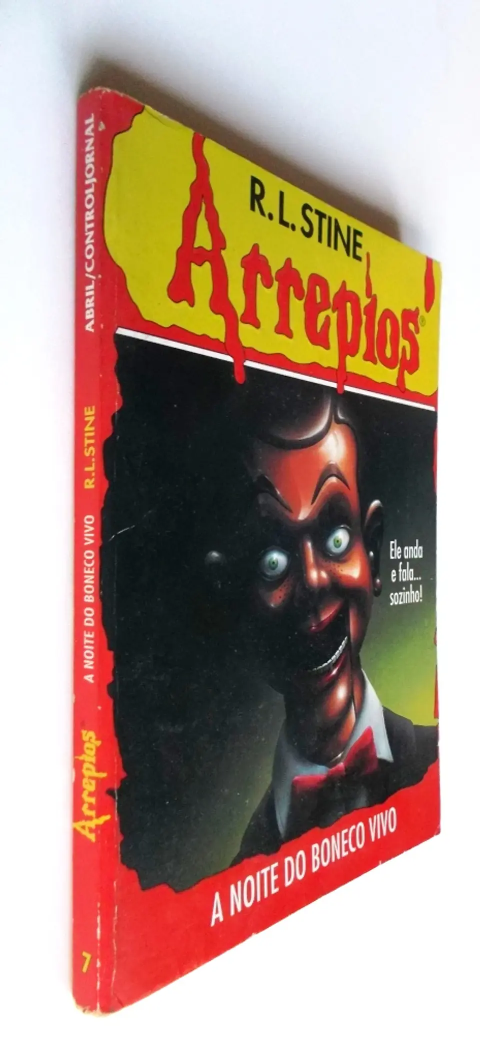 Arrepios 7 - A Noite do Boneco Vivo - R. L. Stine 3