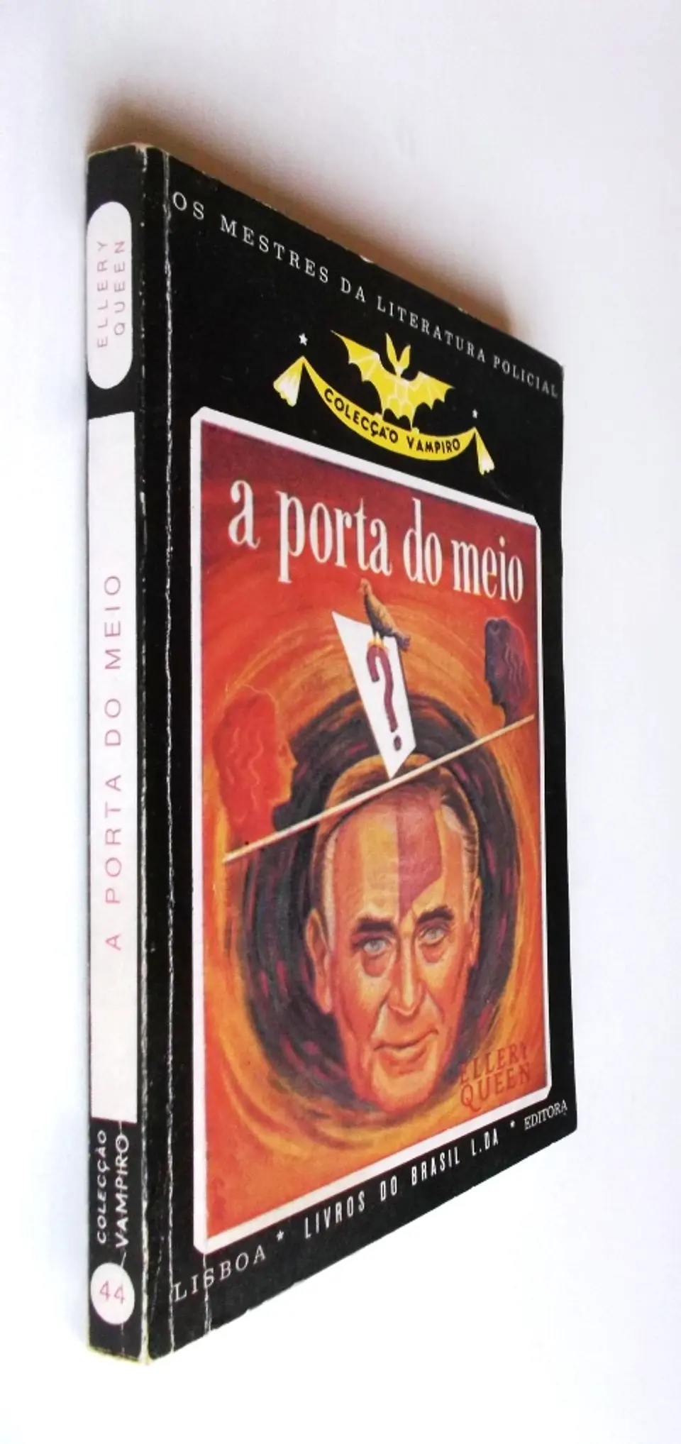 Vampiro 044 - A porta do meio - Ellery Queen 3