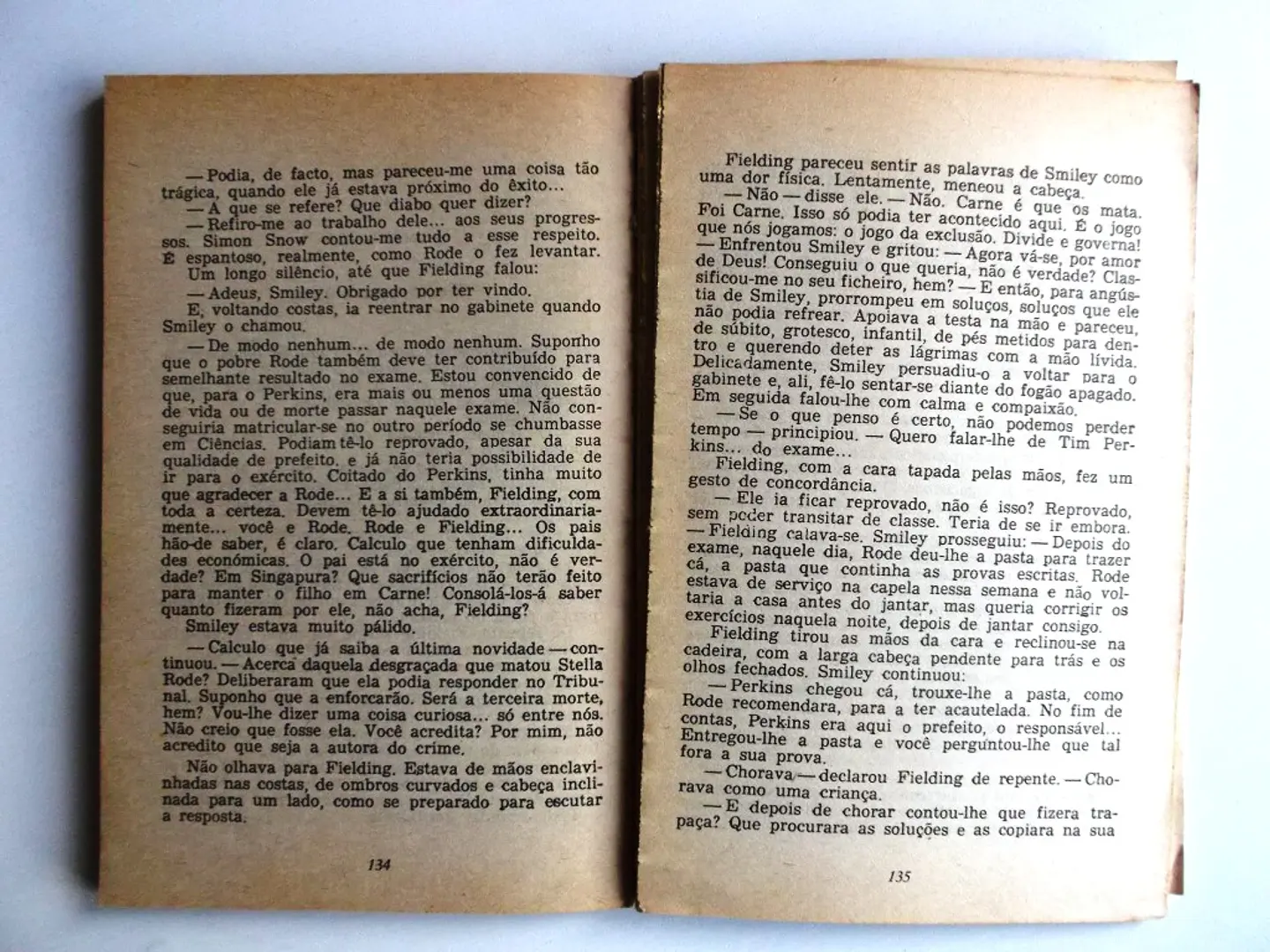 Álibi 11 - Um assassínio de categoria - John Le Carré 4