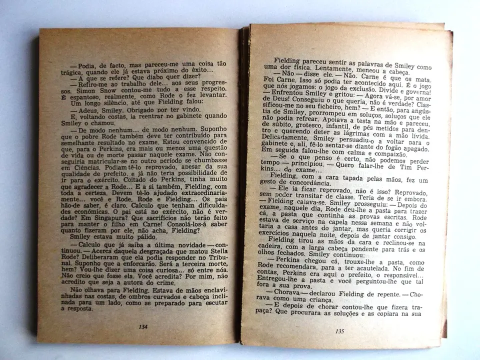 Álibi 11 - Um assassínio de categoria - John Le Carré 4