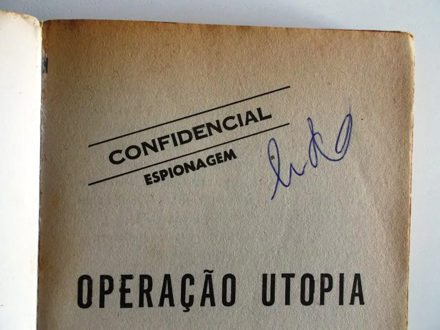 Confidencial 9 - Simon Ganett 4