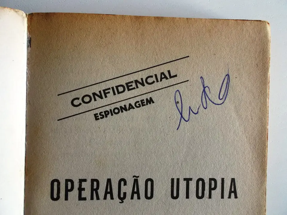 Confidencial 9 - Simon Ganett 4