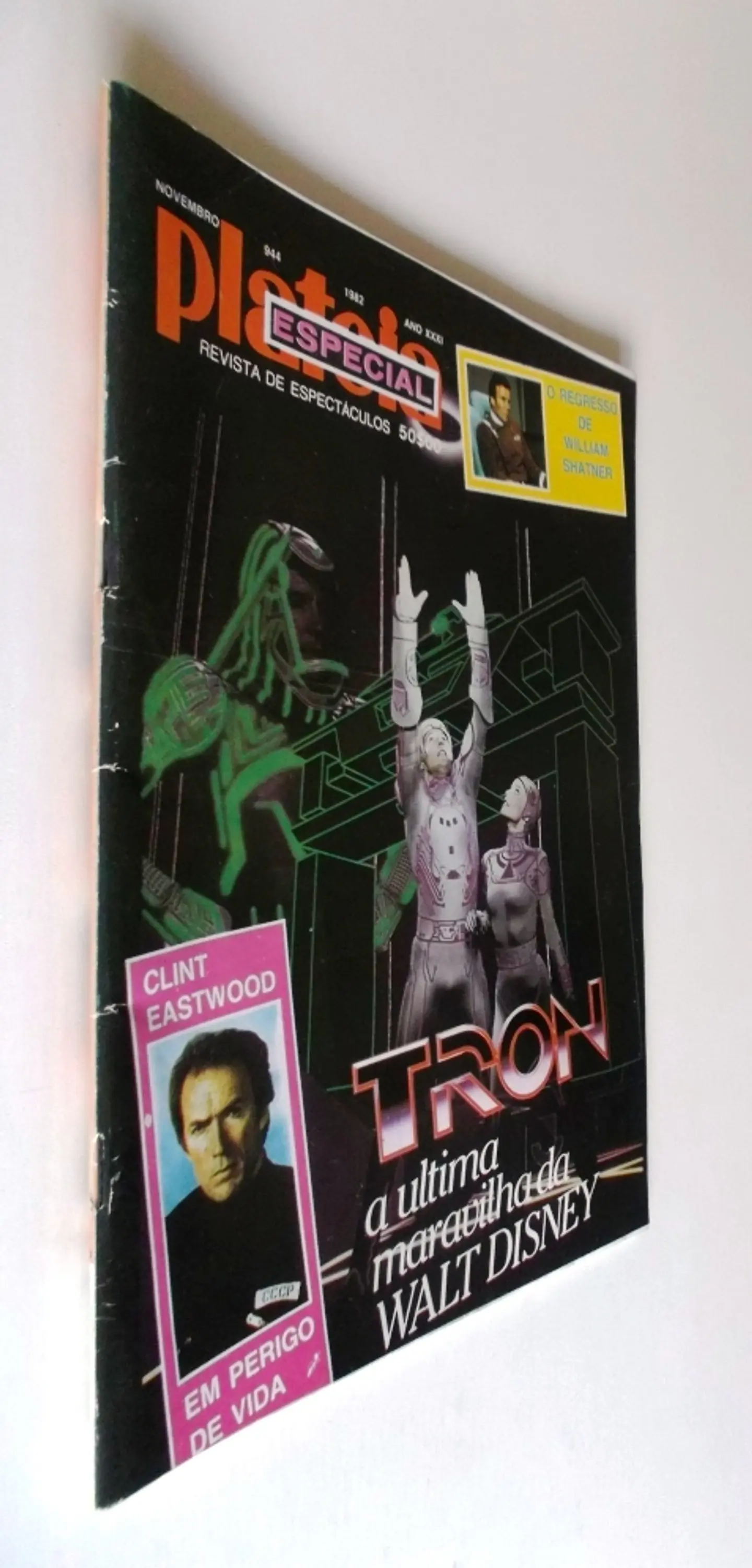 Plateia 944 Especial - Tron 3