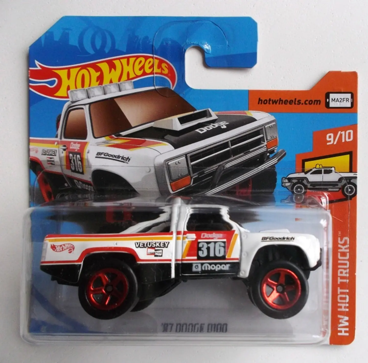 ´87 Dodge D100 1