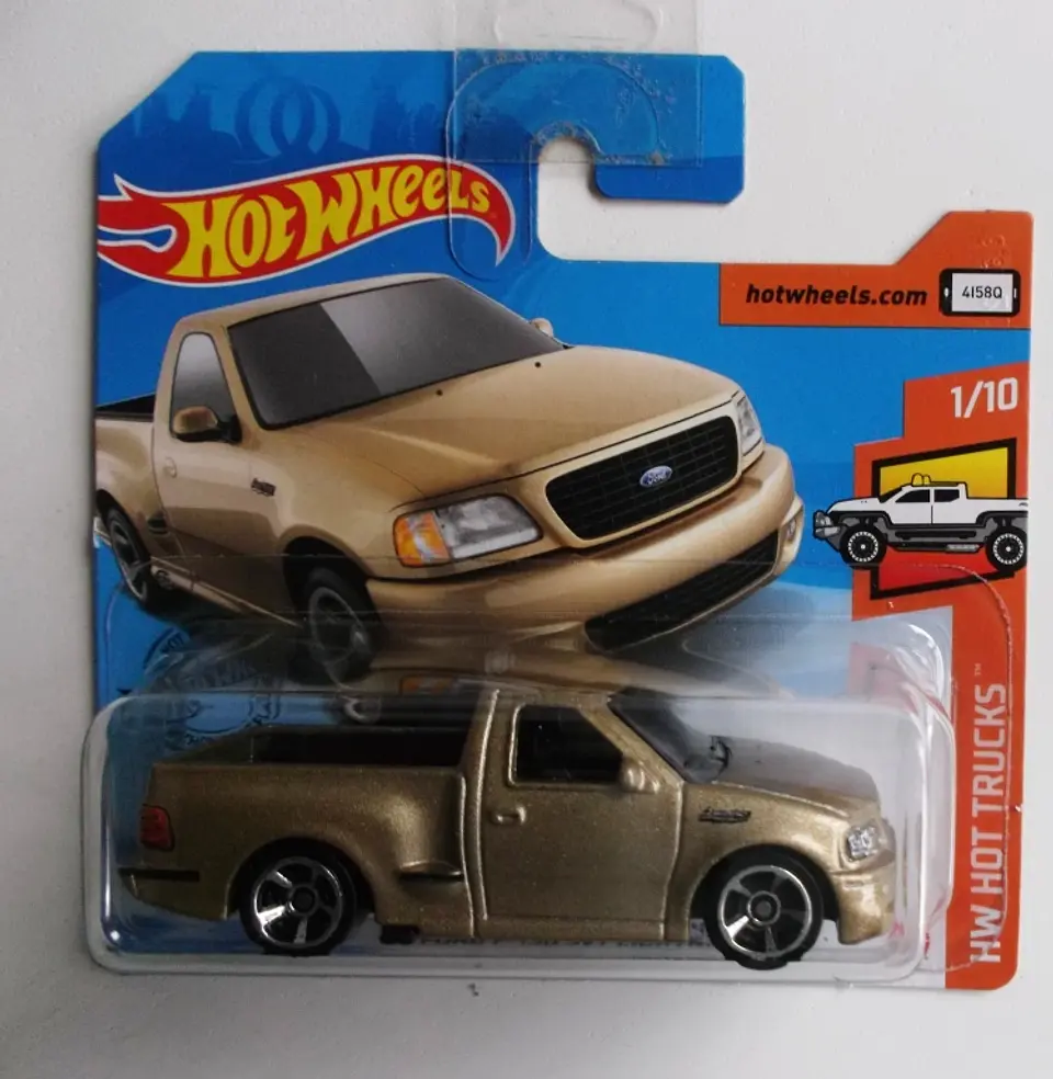 ´99 Ford F-150 SVT Lightning 1