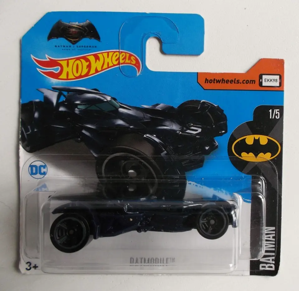 Batmobile - Batman v Superman 1