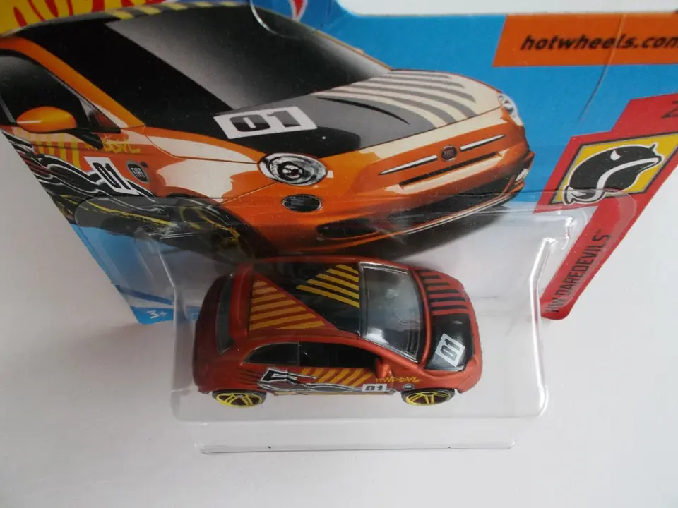 Fiat 500 (laranja) 3