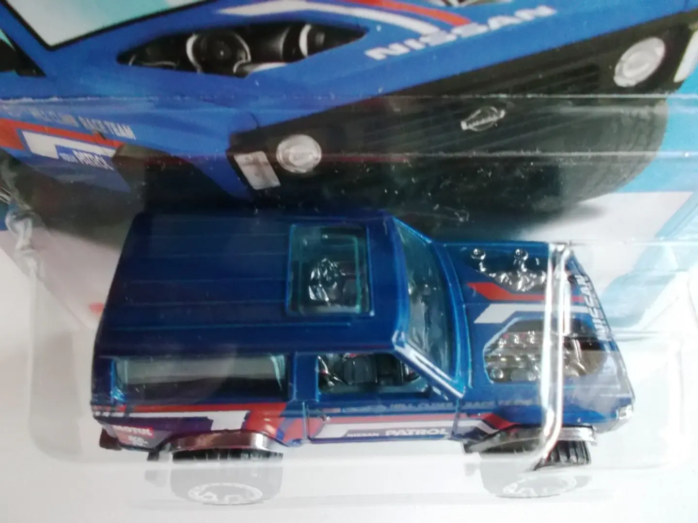Nissan Patrol Custom - 20/250 (azul) 3