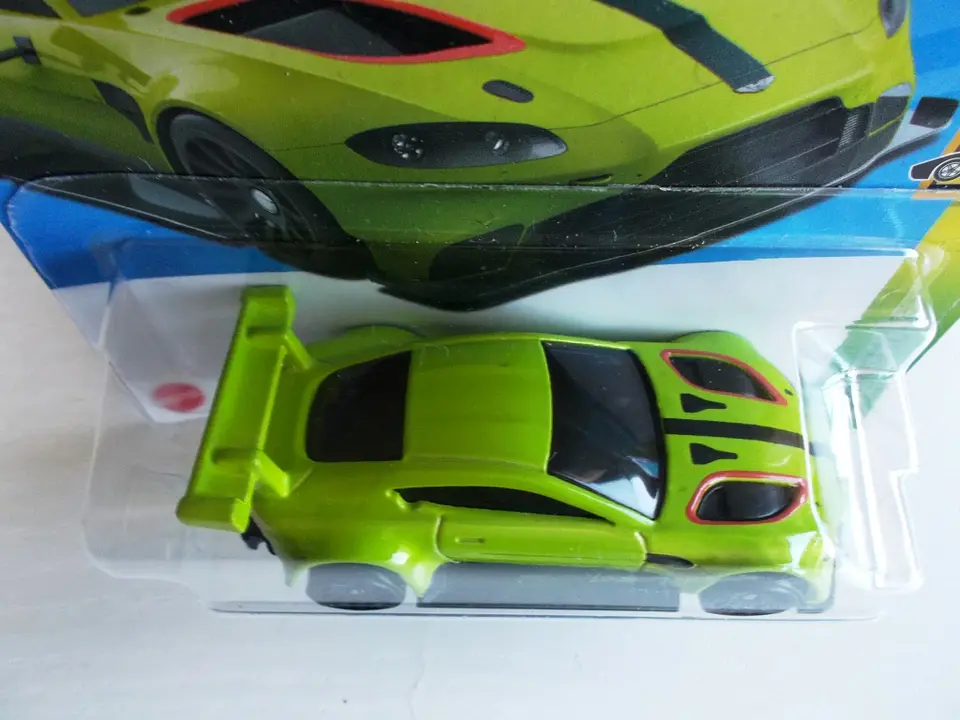 Aston Martin Vantage GTE - 238/250 3