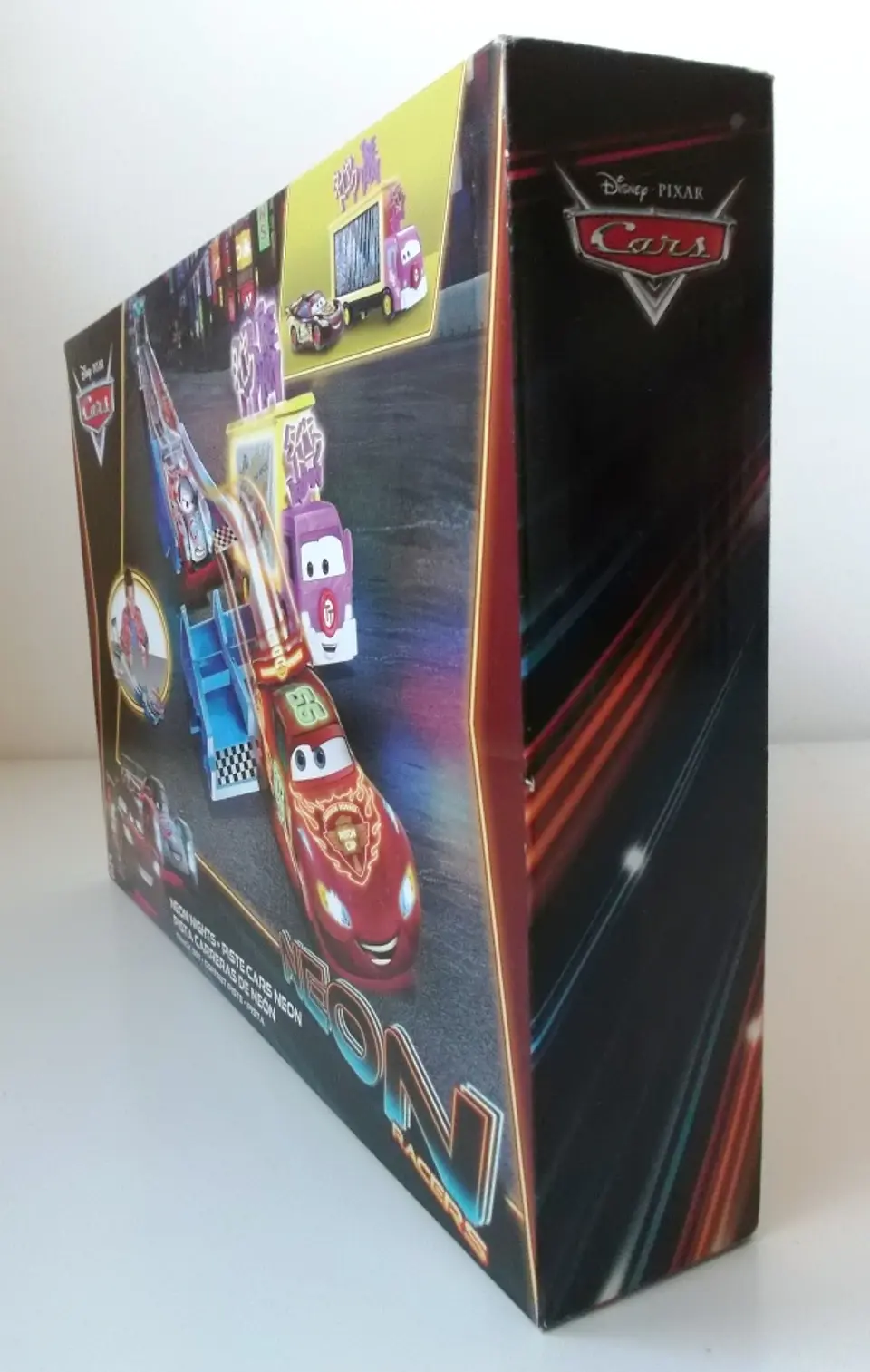 Cars - Pista de corridas Néon - Faísca McQueen 3