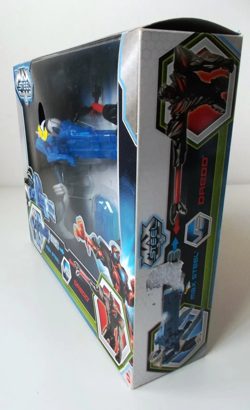 Max Steel VS Dredd 3