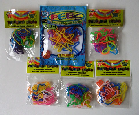 Pulseiras loucas - Brilham no escuro