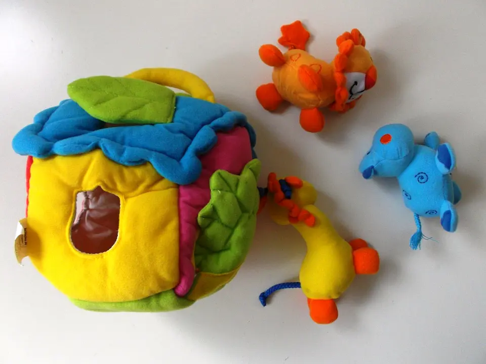 Casa fofa com animais safari 2