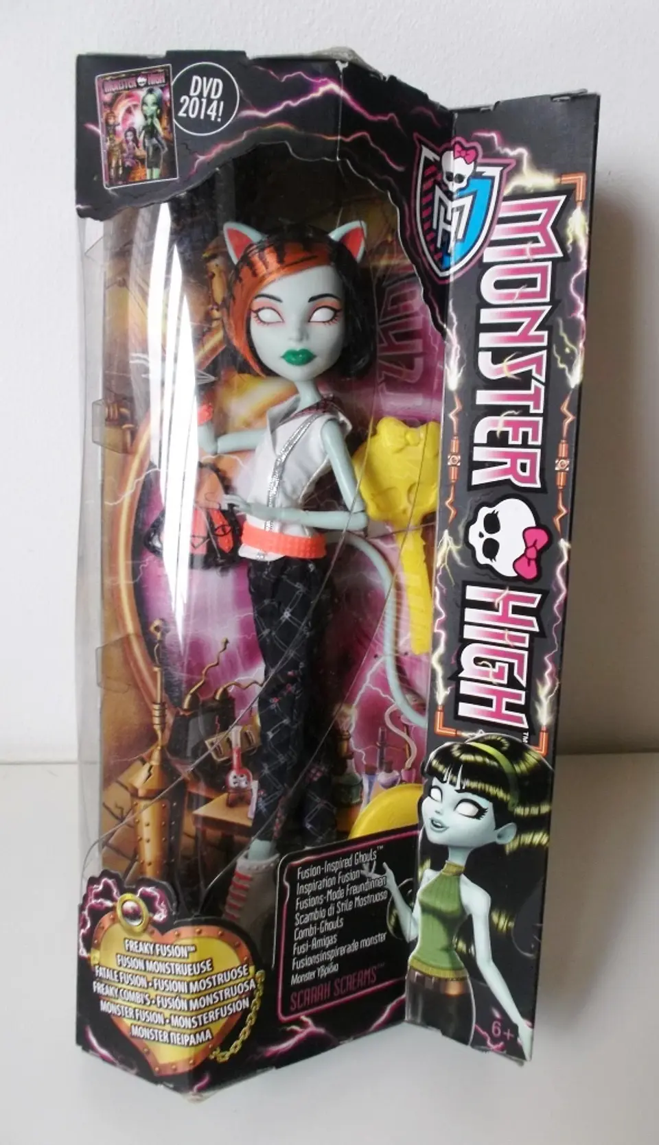 Monster High - Fusão Monstruosa - Scarah Screams 1