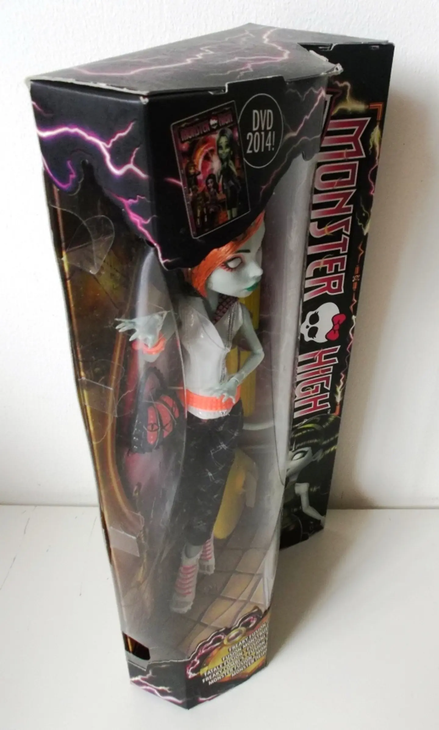 Monster High - Fusão Monstruosa - Scarah Screams 4