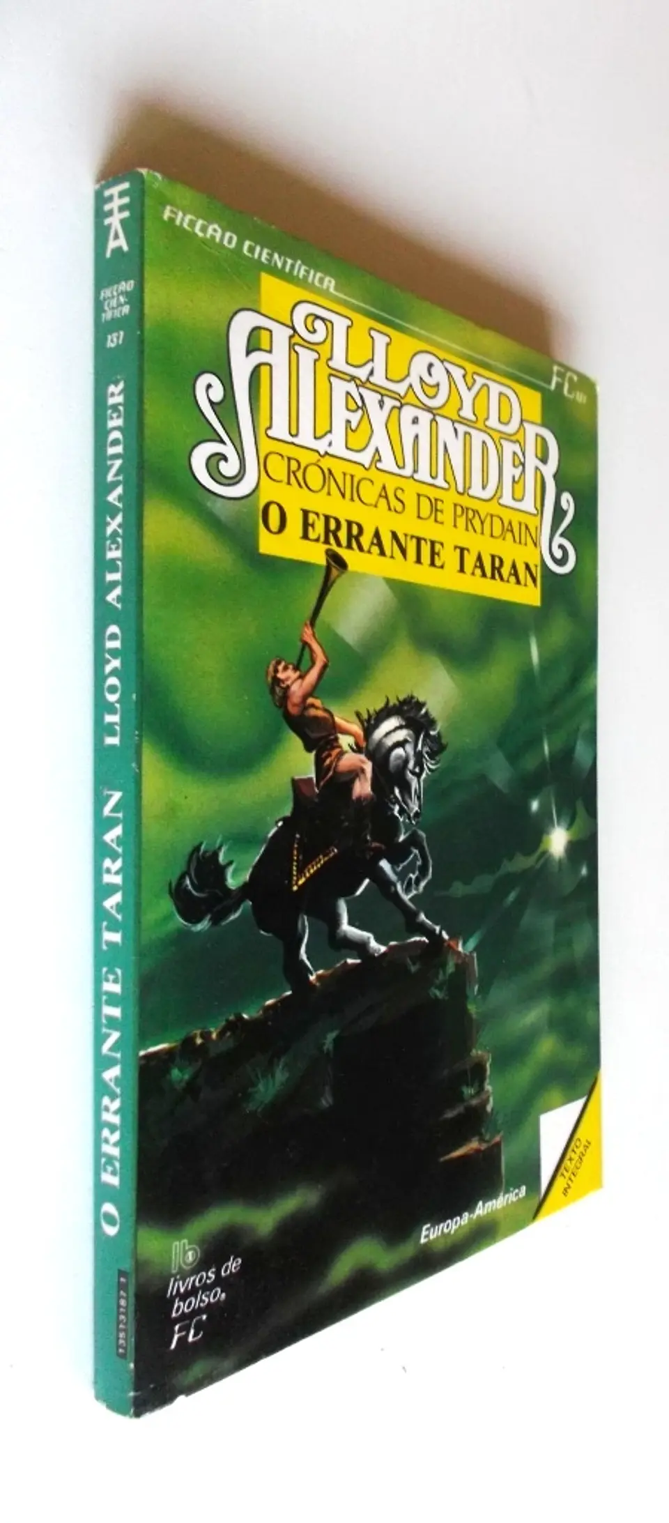 Europa América FC 131 - Lloyd Alexander 3