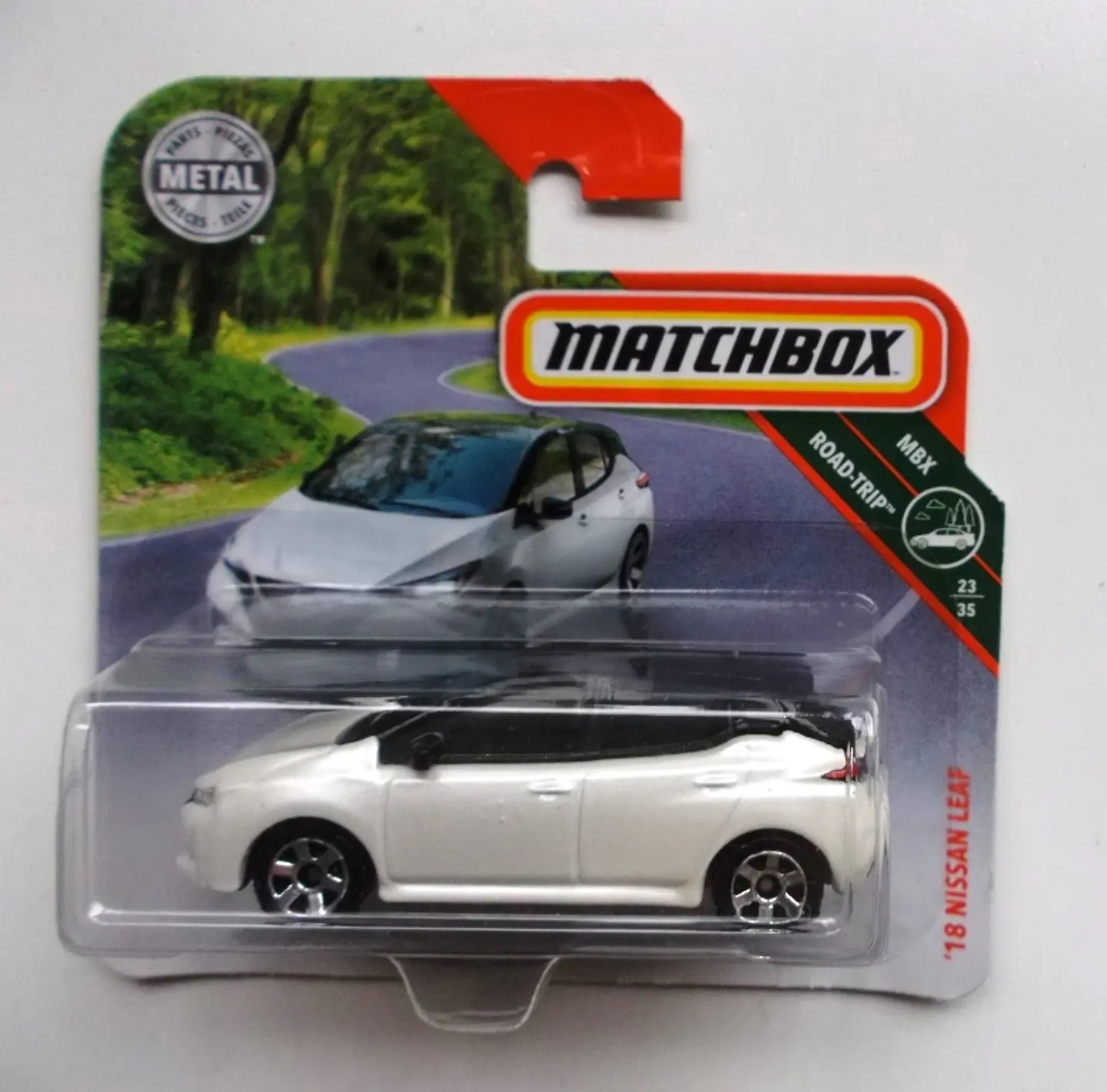 18 Nissan Leaf 1