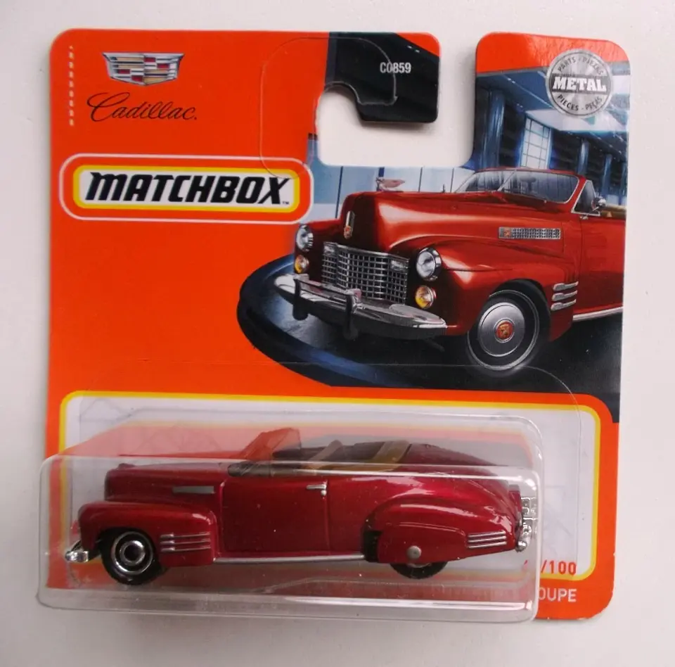 1941 Cadillac Series 62 Convertible Coupe 1