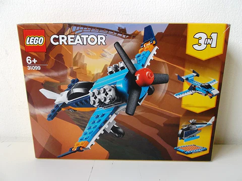 31099 Propeller Plane
