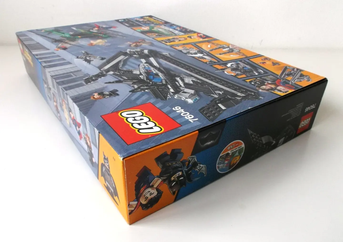 76046 Heroes of Justice: Sky High Battle 3
