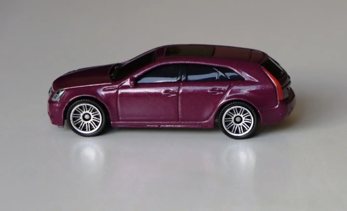 Cadillac CTS Wagon 2010 2